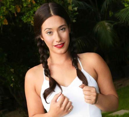 Eva Lovia – Innocence