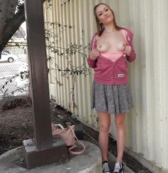 Riley Mae – Is The Girl-Next-Door Gone Bad With Mad Blowjob Skills