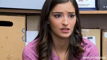 Shoplyfter – Emily Willis