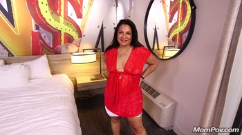 Sanaz – MomPov
