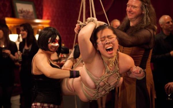 ISIS LOVE, KRYSTA KAOS, SPARKY SIN CLAIRE, SKIN DIAMOND – GORGEOUS SLAVE ASH IS GIVEN A BIRTHDAY BEATING WHILE SLAVE SIN IS USED BY ISIS LOVE