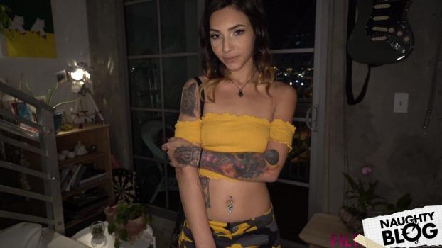 Kitty Carrera – Fucking MY Stepsister Kitty Carrera Before SHE HEADS OUT For Girl’s Night IN Mom’s Car