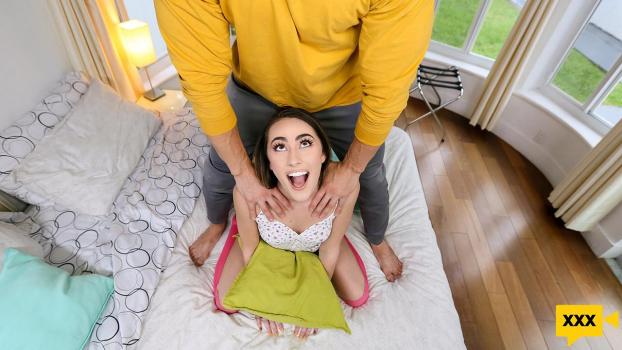Exxxtra Small – Mackenzie Mace