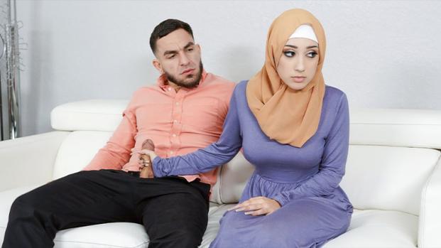 Hijab Hookup – Violet Gems