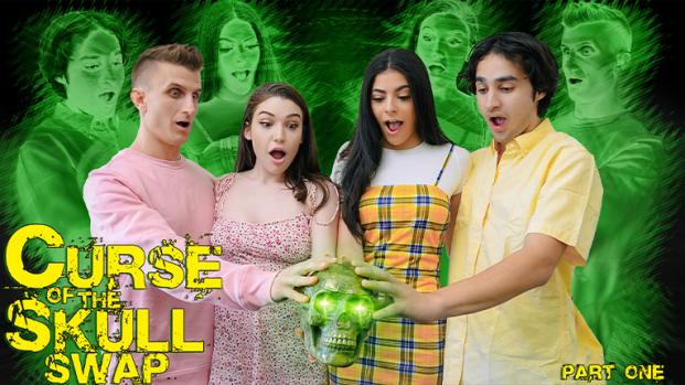 Sis Swap – Angel Gostosa & Lily Lou