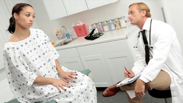 Perv Doctor – Hadley Haze & Alexis Tae