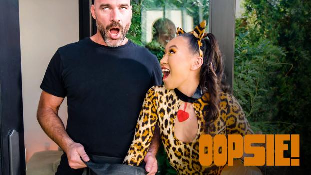 Kimmy Kimm – Dick Or Treat