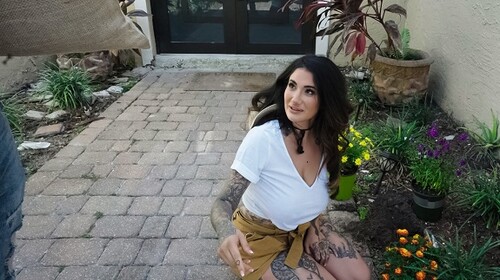 Arabelle Raphael – Hunting The Horny Gardener